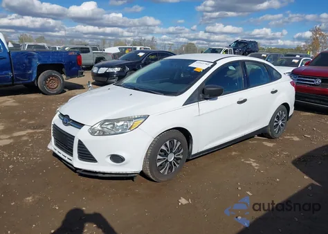 2013 Ford Focus S z USA, uszkodzony, nr VIN 1FADP3E24DL244186